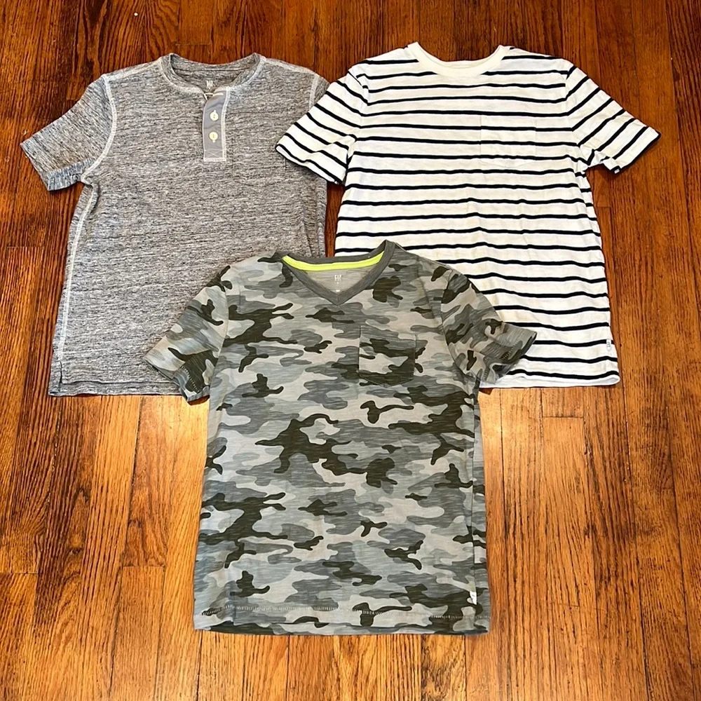 Lot of 3 GAP Boy's Short Sleeve Tees EUC